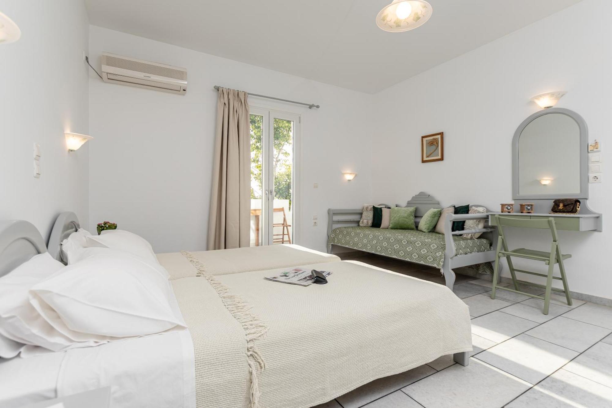 Birbas Hotel Agia Anna  Extérieur photo