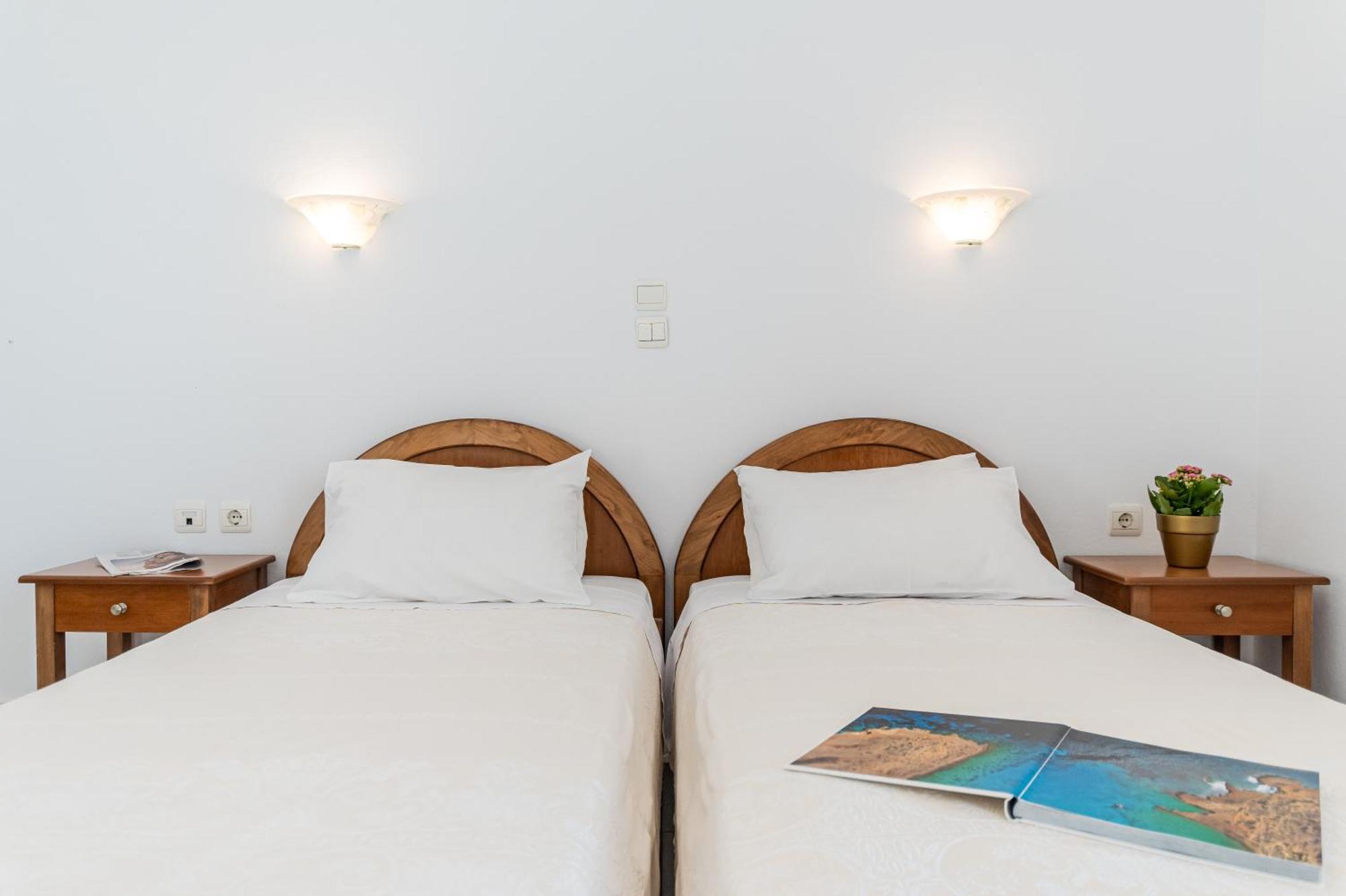 Birbas Hotel Agia Anna  Extérieur photo