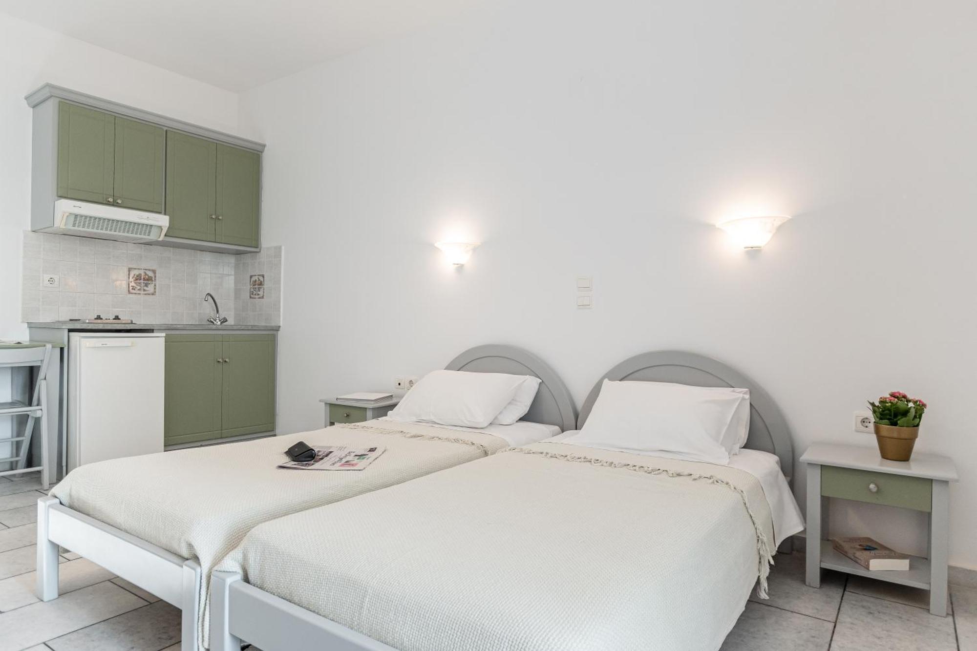 Birbas Hotel Agia Anna  Extérieur photo