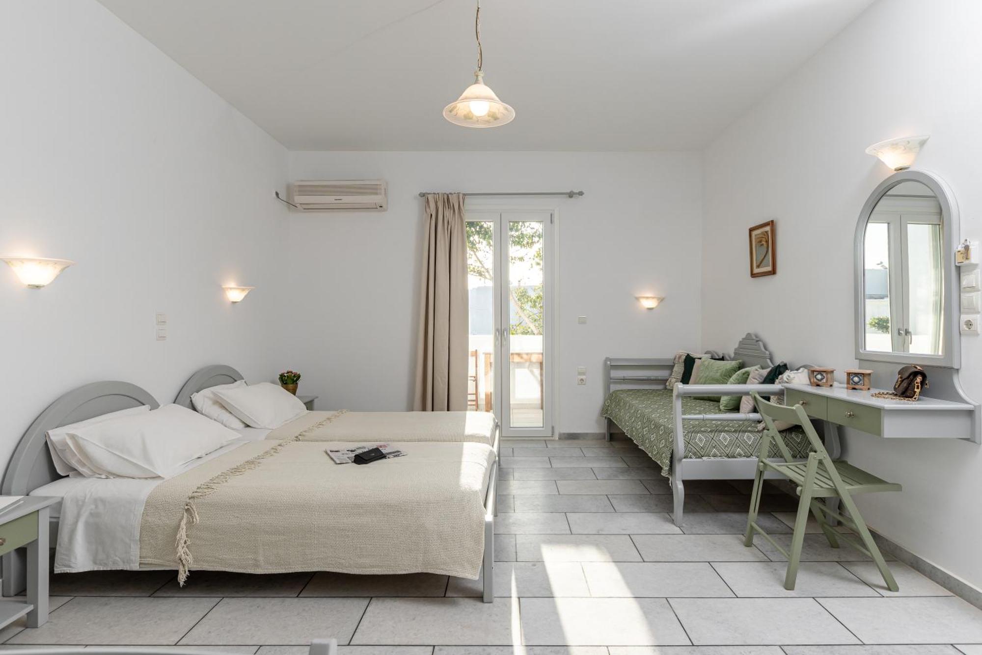 Birbas Hotel Agia Anna  Extérieur photo